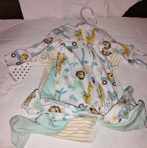 Nine West 3#pc infant set. NWTS